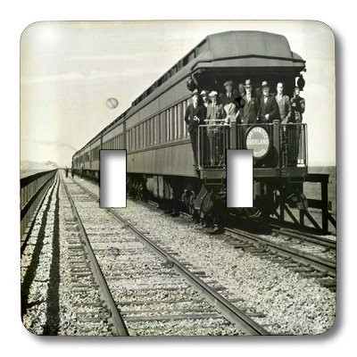 3dRose lsp_16237_2"San Francisco Southern Pacific Railroad Caboose Black and White" Double Toggle Switch