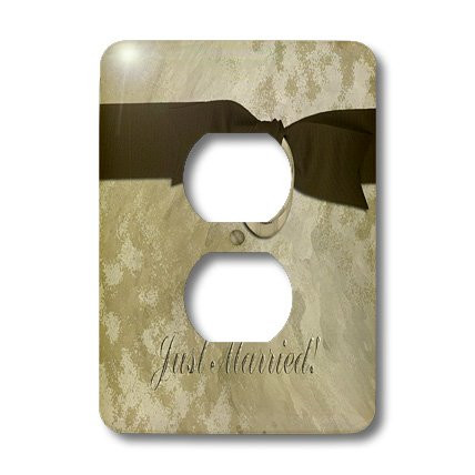 3dRose lsp_40519_6"Just Married, Tie the Knot, Gold" 2 Plug Outlet Cover