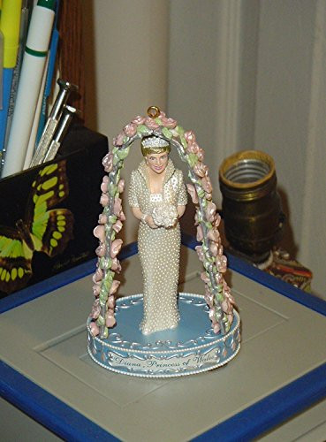 Carlton Cards 10th Anniversary Heirloom Collection Princess Diana of Wales Ornament