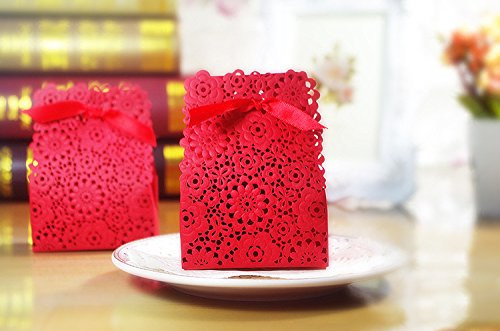Sorive® Red White Gold Laser Cut Wedding Candy Box 50pcs Wedding Gift Decoration Birthday Party Favor Chocolate Boxes For Guests (Red)