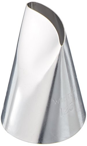 Wilton 402-123 Petal Decorating Tip