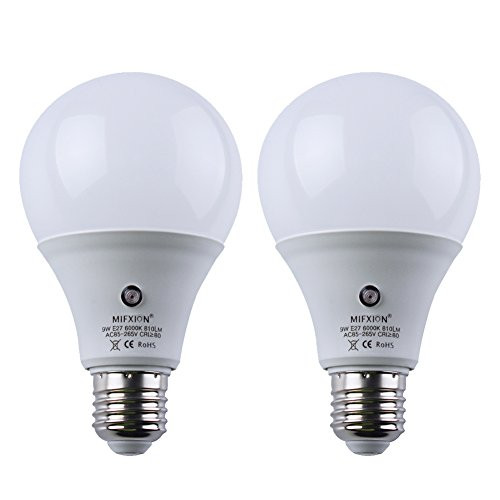 2-Pack E27 Dusk to Dawn LED Sensor Light Bulbs Built-in Photosensor Detection Auto Switch Light Indoor/Outdoor Lighting Lamp for Porch Hallway Patio Garage (9W 810Lumens, Cool White 6000K)