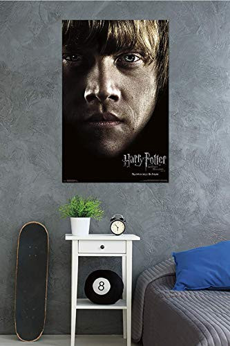 Trends International Harry Potter-Ron Deathly Hallows Clip Wall Poster, 22.375" x 34", Premium Poster & Clip Bundle