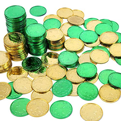 Elcoho 240 Lucky Plastic St. Patrick's Day Coins Green and Gold Shamrock Coins Table Sprinkles for St. Patrick's Day Party