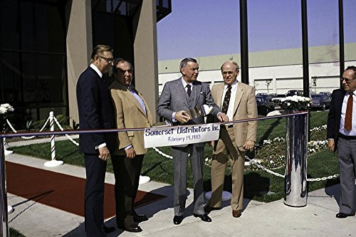 Posterazzi Frank Sinatra at a Ribbon Cutting Ceremony Photo Print (10 x 8)