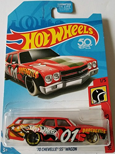 Hot Wheels 2018 50th Anniversary HW Daredevils '70 Chevelle SS Wagon, Red
