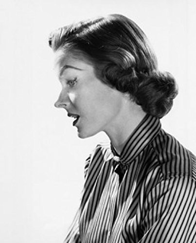 Side profile of a young woman Poster Print (18 x 24)