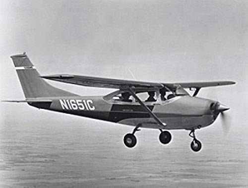 Posterazzi Side profile of an aircraft in flight 1969 Cessna 182 Skylane Poster Print (18 x 24) Posterazzi Side profile of an aircraft in flight 1969 Cessna 182 Skylane Poster Print (18 x 24)