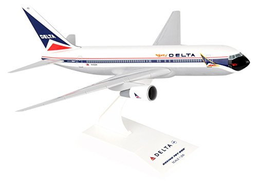Daron Skymarks Delta Airlines Boeing 767-200 SKR910 1:200 Scale Spirit of Delta Colors