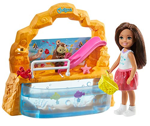 ?Barbie Club Chelsea Doll and Aquarium Playset, 6-Inch Brunette, with Accessories, Gift for 3 to 7 Year Olds