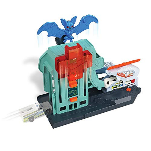 Creature Attack Playsets, Bat Hospital