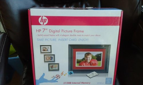 HP 7" LCD Digital Photo Frame ( DF780A2 ) - Black