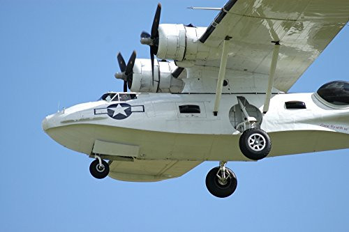 Posterazzi PBY Poster Print by Catalina seaplane in World War II U.S. Navy colors landing at Duxford airport England, (17 x 11)
