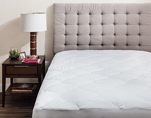 Micropuff Down Alternative Mattress Pad - White Quilted Fitted Mattress Topper (King Size - 78"x80") Microfiber Mattress Cover Stretches up to 18"