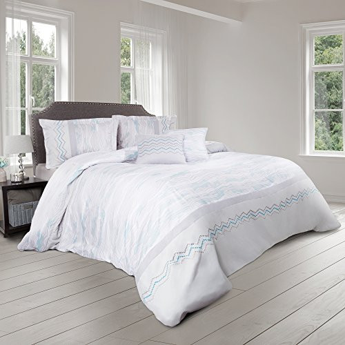 Comforter Set- 5 Piece King Bedding Set With 2 Decorative Pillows, 2 Shams and Whimsical Chevron Design By Bedford Home (King Size, Gray)