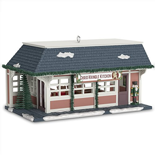 Hallmark Keepsake Ornament 2018 Year Dated, Christmas in Evergreen Chris Kringle Kitchen Diner