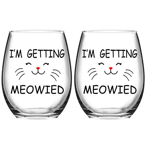 I'm Getting Meowied Funny Wine Glasses, Engagement Gift Wedding Gift or Bridal Shower Gift for Her Fiancee Bride Cat Lovers, Set of 2 Funny Stemless Wine Glasses, 15 Oz