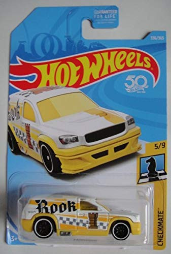 Hot Wheels 2018 50th Anniversary Checkmate Fandango (Rook) 336/365, White and Yellow