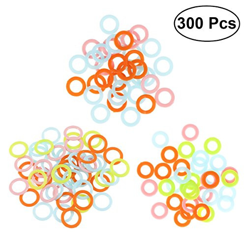 ULTNICE 300pcs Stitch Markers Plastic Knitting Markers Rings Smooth Crochet Stitch Marker Ring Assorted Knitting Counters Needle Clip (Random Color)