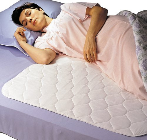 Priva High Quality Ultra Waterproof Sheet and Mattress Protector 30x34 Inch, 6 Cups Absorbency, Guarantee 300 Machine Washes