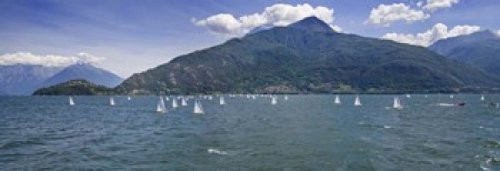 Posterazzi Sailboats Lake Como Lombardy Italy Poster Print, (18 x 7)