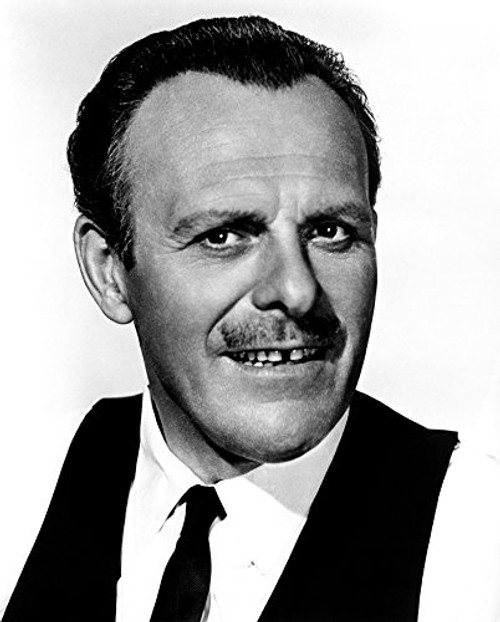 Posterazzi Times Seven (Aka Volte Sette) Terry-Thomas 1968 Photo Poster Print, (16 x 20), Varies