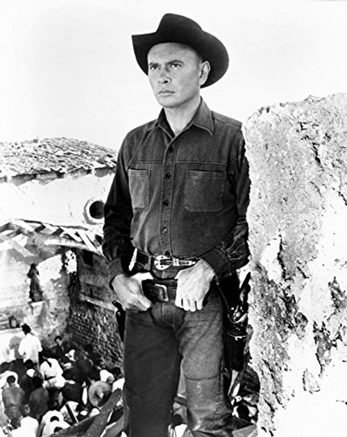 Posterazzi EVCMBDREOFEC349H Return of The Seven YUL Brynner 1966 Photo Print, 8 x 10, Varies