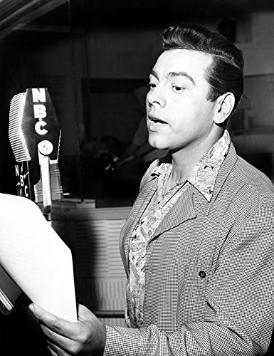 Posterazzi EVCPBDMALAEC003H Radio Mario Lanza Show' 3-21-52. Photo Print, 8 x 10