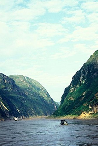 Posterazzi Landscape of Wu Three Gorges Yangtze River China Poster Print by Keren Su, (12 x 17)
