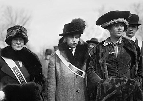 Suffragettes 1913 Nthree Suffragettes Identified As Mary Bair Mrs Albert Wood And Mrs Richard Burleson Photographed At The WomenS Suffrage Parade Held