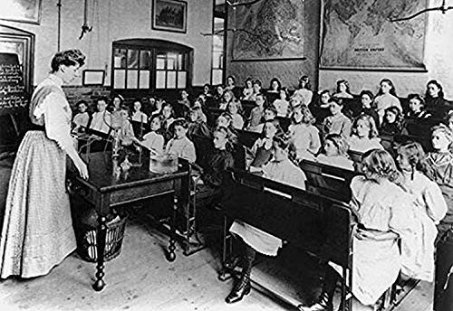 Buyenlarge 0-587-04423-3-P1827 Westminster Classroom, London Paper Poster, 18" x 27"