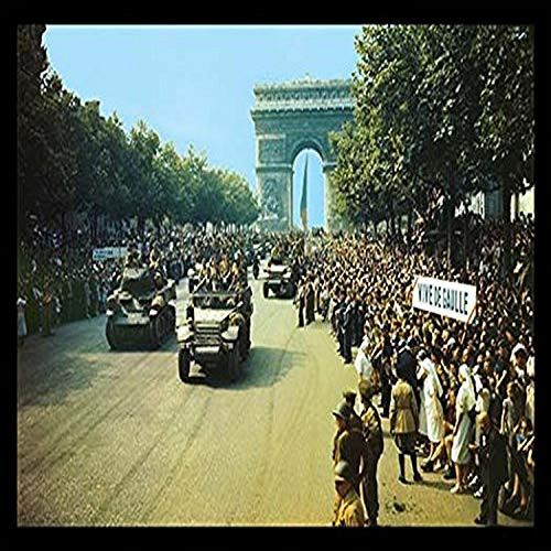Buyenlarge "Crowds of French Patriots Line The Champ Elysess Paper Poster, 18" x 27"