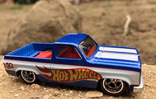Hot Wheels 2018 50th Anniversary '83 Chevy Silverado from Display Case 1 Loose Truck CAR ONLY