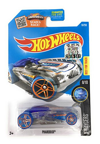 Hot Wheels 2016 Pharodox 18/250 Clear with Silver Interior