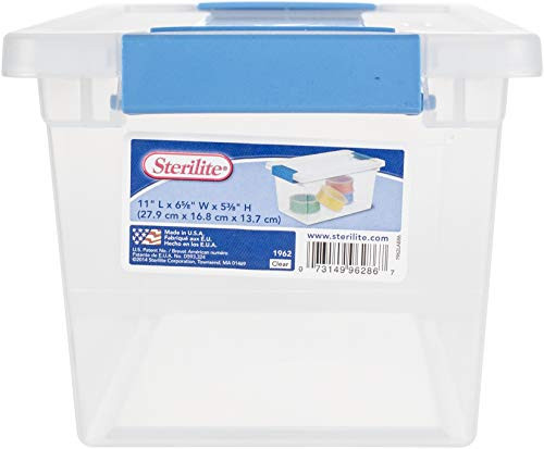 Sterilite 1962 Medium Clip Box with Blue Aquarium Latches - 1 Pack