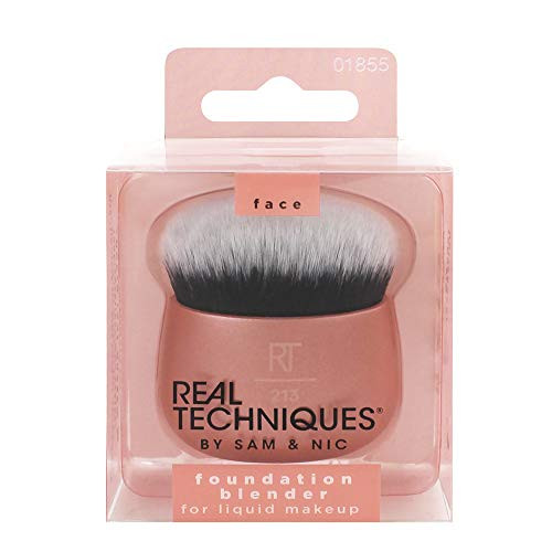 Real Techniques Makeup Blender Brush for Liquid Foundation, Versatile for Cream and Powder Foundations