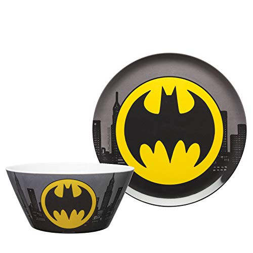 Zak Designs DC Comics Batman - Kids Dinnerware Set, Including 10" Melamine Plate and 27 Ounce Bowl Set, Durable and Break Resistant Plate and Bowl Makes Mealtime Fun (Melamine)