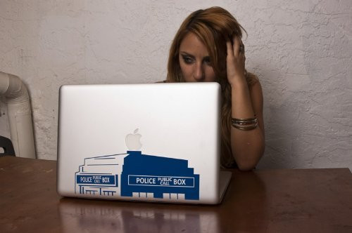 Tardis Police Box Doctor Who Blue Decal for 13 Macbook Tardis Police Box Doctor Who Blue Decal for 13 Macbook