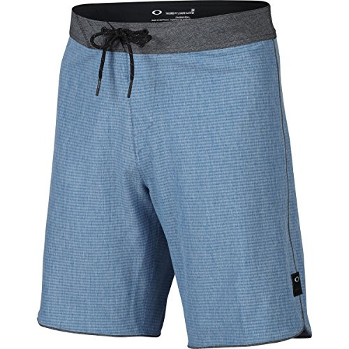 Oakley Men s Single Fin 19 Boardshort Ozone 38