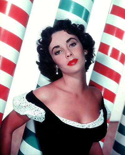 Posterazzi DAP17791 Elizabeth Taylor   Black and White Top with Striped Pole Background Photo Print 8 x 10 Multi