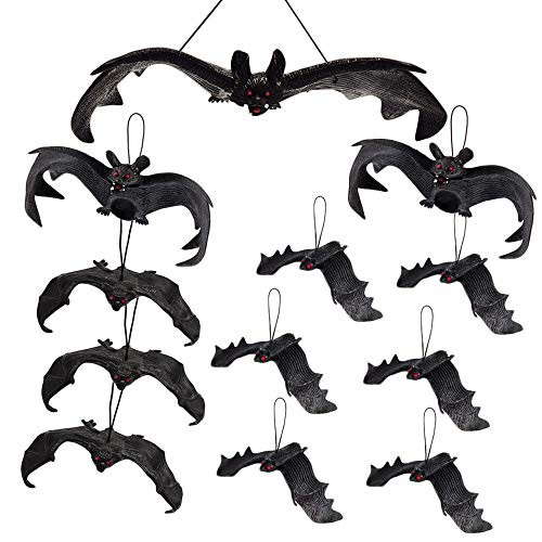 12 Pieces Halloween Simulation Hanging Bats Realistic Looking Scary BatsFake Rubber Hanging Vampire Bats for Halloween Party Favors and DecorationHaunted House