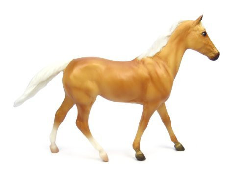 Breyer Classics Collection  Palomino Thoroughbred  112 Scale  932  New