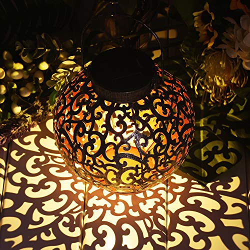 Solar Lanterns Outdoor Hanging Solar Lights Retro Solar Garden Lights with Handle Metal Waterproof Solar Powered Table Lamp for Patio Yard Tree DecorativeSilver