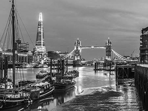 Posterazzi PDXAF20150627003C01LARGE Tower bridge over river Thames in London UK Poster Print by Assaf Frank 18 x 24