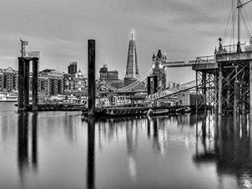 Posterazzi PDXAF20150627004XC05SMALL Tower bridge over river Thames in London UK Poster Print by Assaf Frank 9 x 12