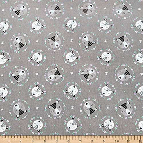 Camelot Bear Hug Bear Wreaths in Grey Quilt Fabric