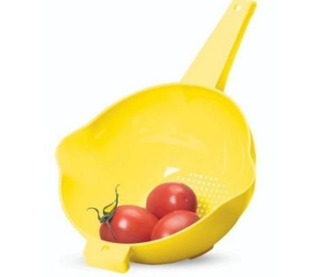 Tupperware 2 Quart Colander Strainer with Handle, Yellow