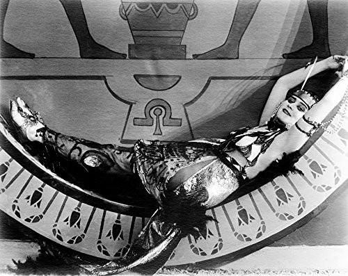 Cleopatra Theda Bara Costume And Set By George James Hopkins 1917 ?Fox Film Corporation Tm & CopyrightCourtesy Everett Collection Photo Print (14 x 11)