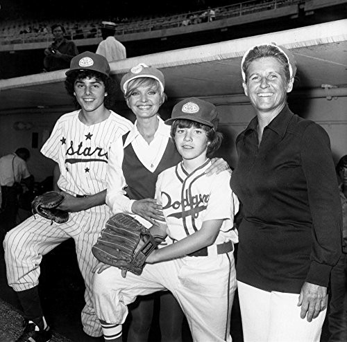 The Brady Bunch at a baseball game Photo Print 10 x 8 The Brady Bunch at a baseball game Photo Print 10 x 8