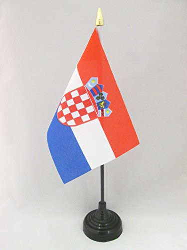AZ FLAG Croatia Table Flag 4   x 6     Croatian Desk Flag 15 x 10 cm   Golden Spear top